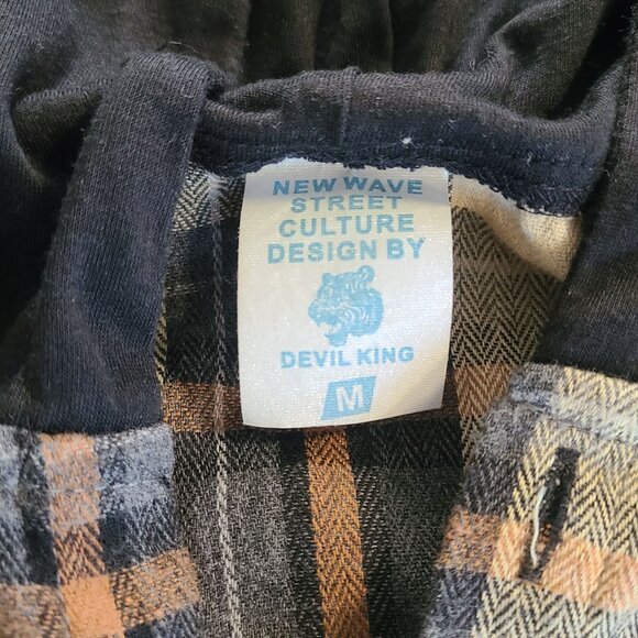 Plaid Hooded Flannel Button Up Mens Shirt M New Wave Street Culture Devil King - Picture 4 of 8